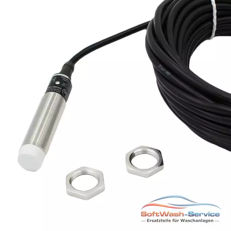 Efector IG 5947 3 Draht Ausführung 10 - 36 Volt DC IFM Sensortyp IG - 3008 - APKG Funktion - Öffner Kunststoffgehäuse M18 x 1 mit 2 Muttern Kabellänge 7m